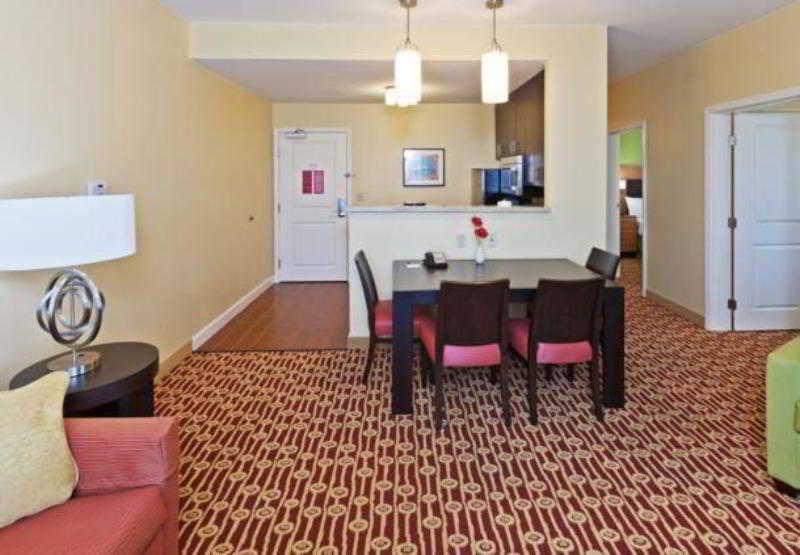 Towneplace Suites By Marriott Tulsa North/Owasso Exterior photo